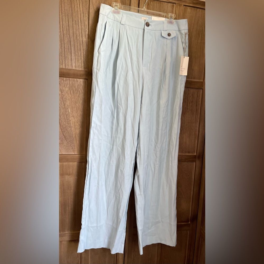 NWT. A New Day high rise baggy trousers.